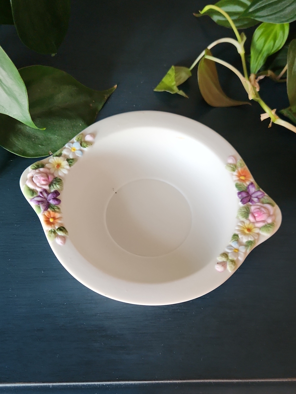 Lefton Bisque Ceramic Bowl with Floral Edge Rim KW3221